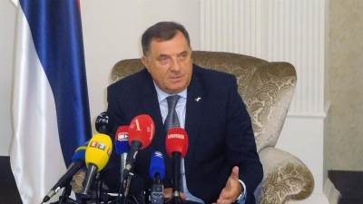  Dodik: Crna Gora bi da riješi problem zatvaranjem granice za Srbe 