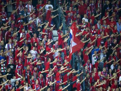  Poljska liga nastavak za navijačima na tribinama 