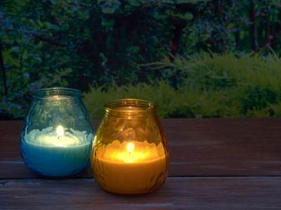  Leto je pred nama: Napravite sveću kojom ćete oterati dosadne insekte! 