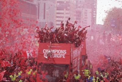  FOTO: Ovako je Liverpul izgledao pre godinu dana, danas je to nezamislivo! 