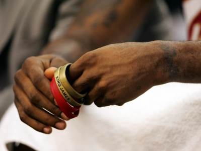  Pametne-narukvice-za-kosarkase-na-finalnom-turniru-Bundeslige-u-Audi-domu-Ovako-se-prati-korona 