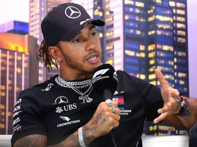  Luis Hamilton podržao rušenje statue Edvard Kolston u Bristolu 