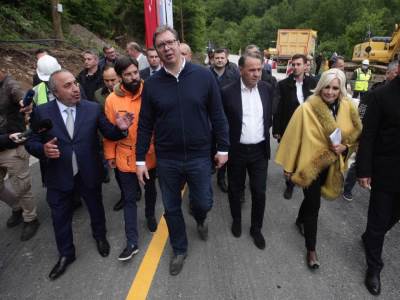  U Srebrenici pocepan plakat zahvalnosti Vučiću 