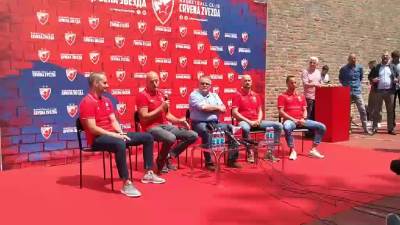  KK-Crvena-zvezda-pripreme-Kopaonik-Sasa-Obradovic-Savo-Lesic-trenira 