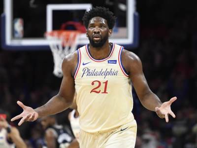  NBA-Dzoel-Embid-zastita-od-korona-virus-odelo-restart-Filadelfija-kosarka 