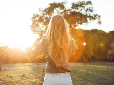  Kako da posvetlite kosu prirodnim putem 