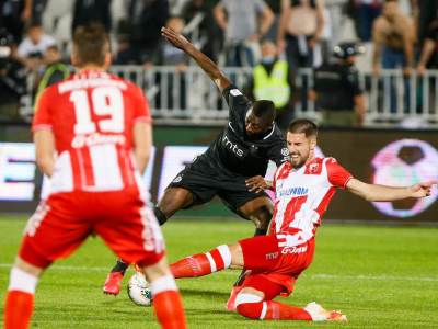  Sadik ga slao po burek, "nameštao" kičmu... Degenek odgovorio na prozivke! 