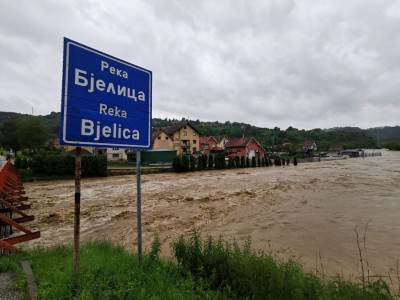  Dramatično u Guči, podivljale reke ruše mostove! VIDEO 