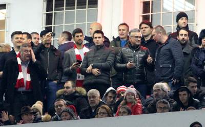  FK-Crvena-zvezda-podrska-Novak-Djokovic-korona-virus-prozivaju-te-karikature 