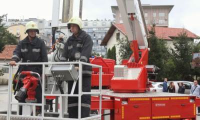  Požar u 'Sprindu' u naselju Rajlovac pod kontrolom 