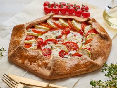  Idealna za doručak: Domaća pita sa paradajzom, prste da poližeš! 