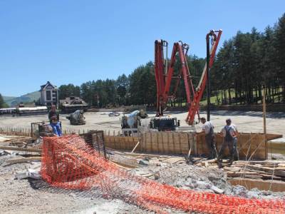  Pandemija, karantinski dani Borca i raskopani Zlatibor (FOTO, VIDEO) 