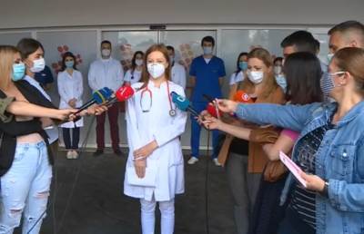  Apel mladih ljekara UKC RS: Ovo nije farsa, nosite maske! 