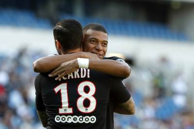  Pari-sen-Zermen-Le-Avr-9-0-prijateljska-utakmica-pred-navijacima-Francuska 