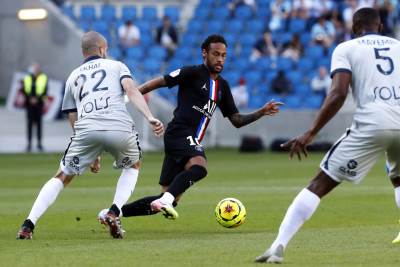  PSŽ - Beveren 7-0 Nejmar penalima ponižavao golmana 