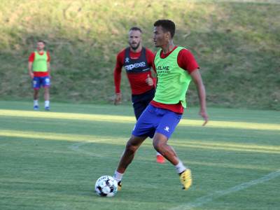  FK Borac ugovor Daglas Kruz do juna 2023. 