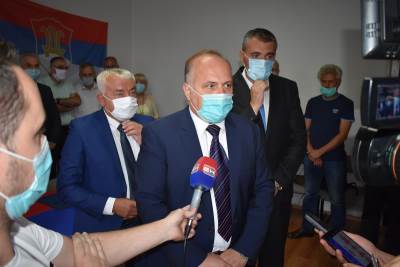  Slobodan Stanić: Šeranić ne poštuje struku, nije trebalo da skine masku 