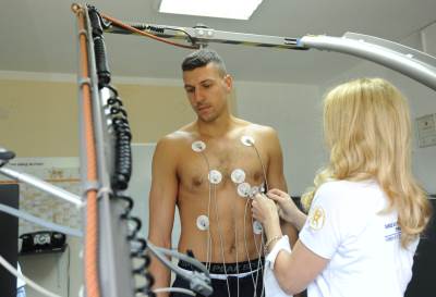  Dragan-Milosavljevic-VIDEO-Gagi-pogadja-dno-mrezice-na-treningu-Unikahe 