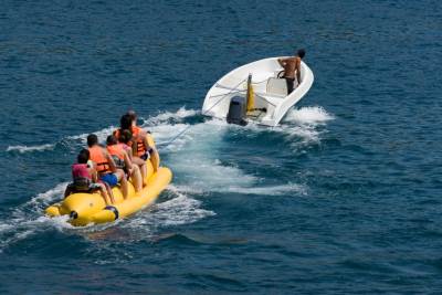  Tragedija na Jadranu: Dječak poginuo dok je gliser vukao "bananu" 