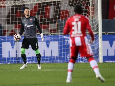  Golman-Zvezde-Zoran-Popovic-Levski-Sofija-propao-transfer-raskinut-ugovor-klub-u-problemima 