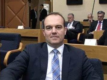  Još jedan poslanik SNSD-a pozitivan na koronu 