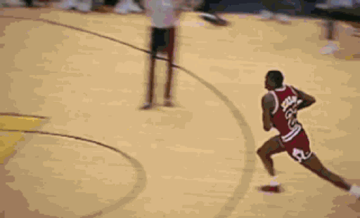  Majkl-Dzordan-zakucavanje-sa-penala-VIDEO-All-Star-1988-Jordan-vs-Wilkins 