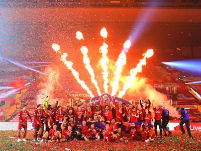  LIVERPUL PODIGAO TROFEJ! 