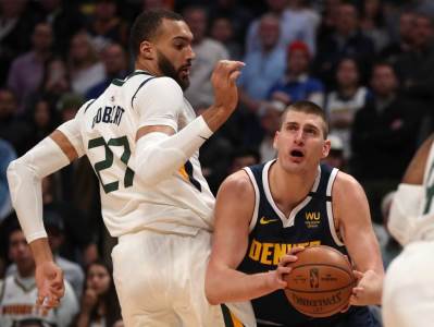 NBA Denver Nju Orleans Nikola Jokić blizu trpl-dabla 