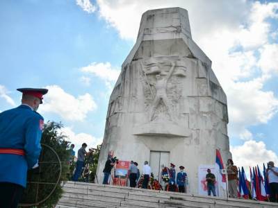  Radojičić položio vijence na spomenik palim Krajišnicima 