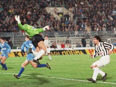  Od ljubimca Grobara do zatvora: Ranjen ispred čuvenog beogradskog kluba pao u Grčkoj sa zelenašima 