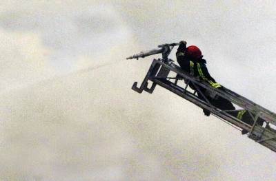  Split: Gore bale papira i plastike, vatra od 30 metara, dim do mora 