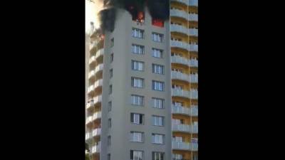  JEZIVO: Stravičan požar u neboderu u Češkoj, poginulo najmanje 11osoba! Ljudi iskakali kroz prozore (VIDEO) 