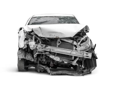  Vozač udario ''mercedesom'' u stub pa pobjegao sa lica mjesta 