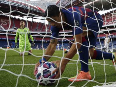 luis-suarez-penal-povreda-kicma-video 