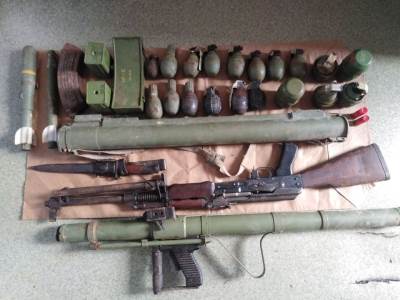  Arsenal oružja u Srebrenici 