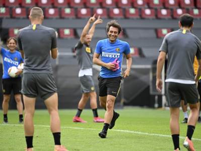  Serija A plete trenera Antonio Konte 12 miliona evra 