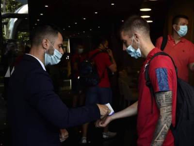  FK Crvena zvezda u Albaniji, specijalci, mjerenje temperature 