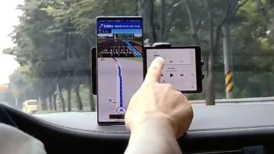  Najluđi telefon sa dva ekrana snimljen prvi put uživo! Pogledajte kako izgleda WING! (FOTO, VIDEO) 