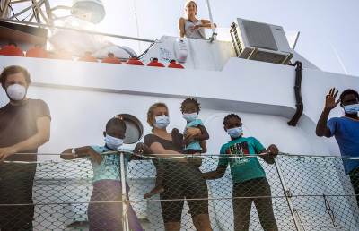  Još jedna migrantska tragedija: Deset ljudi se ugušilo u potpalublju čamca 