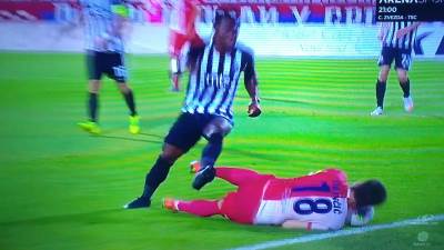  Sejduba Suma crveni karton Vojvodina - Partizan 