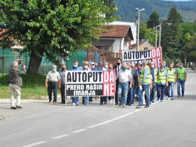  Mještani protestovali protiv trase auto-puta Prijedor-Banjaluka 