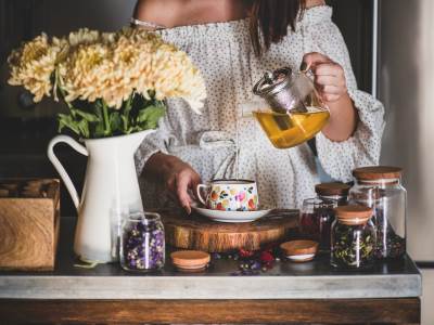  Pun je vitamina, štiti od raka, čisti disajne puteve... Iznenadiće vas šta sve može ovaj čaj! 