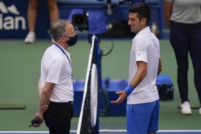  Novak-Djokovic-diskvalifikovan-US-open-izbacen-pogodio-sudiju-lopticom-ANKETA 