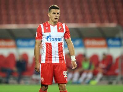  Fudbaler-Crvene-zvezde-Nikola-Krstovic-ima-koronu-mlada-reprezentacija-Crne-Gore 