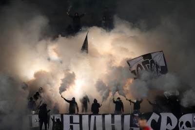  Navijaci-Partizana-Grobari-protest-Stara-Pazova-FSS-Zajednica-Superlige-transparent 