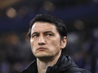  Fudbalski-transferi-uzivo-Dukure-napustio-Votford-Everton-platio-20-miliona-Ivic-bez-najboljeg 