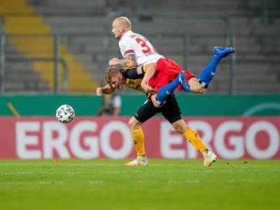  Kup Njemačke igrač HSV navijač Dinamo Drezden tuča 