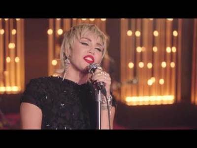  Hit dana: Miley Cyrus - Slide Away (Live Lounge) 