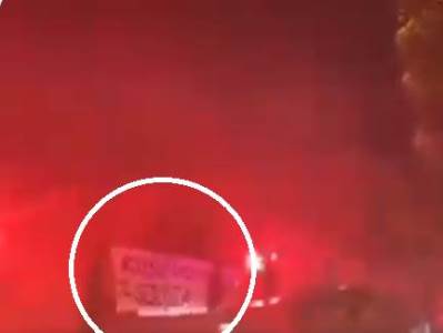  Crvena-zvezda-docek-na-Kipru-transparent-navijaci-APOEL-Kosovo-je-Srbija-bakljada-VIDEO 