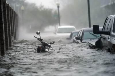  Katastrofalne poplave u SAD: Uragan Sali napravio haos, pogledajte stravične snimke (VIDEO) 
